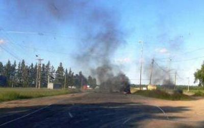 San Pedro: Contin�a el corte en Ruta 1001