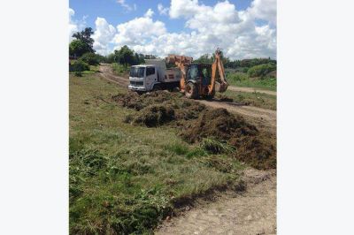 Recuperaci�n de trama vial en el barrio C�ritas