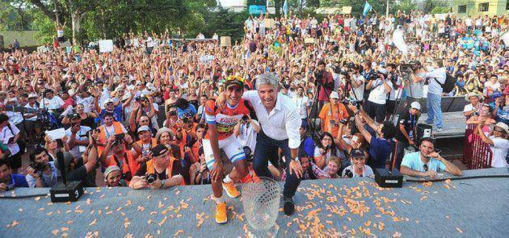 Poggi anunci� que el d�cimo Tour se realizar� desde el 17 al 24 de enero de 2016