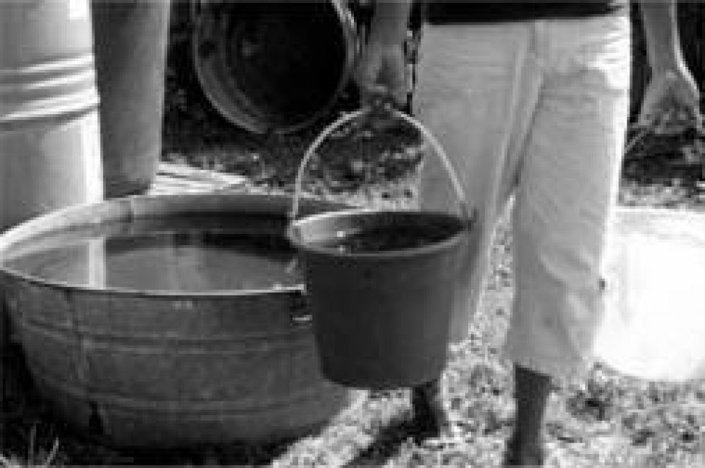 Persiste el problema de la falta de agua en Ober�: vecinos esperan una respuesta de las nuevas autoridades de la CELO