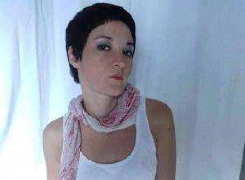 Joven mujer pergaminense, iba a Brasil y desconoc�an su paradero