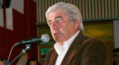 La interna de la UCR sigue reparti�ndose los intendentes