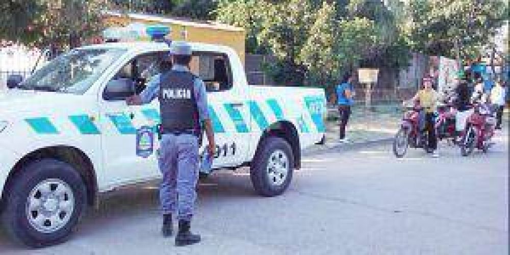 El gobierno intensifica instrucci�n para sacar m�s polic�as a las calles