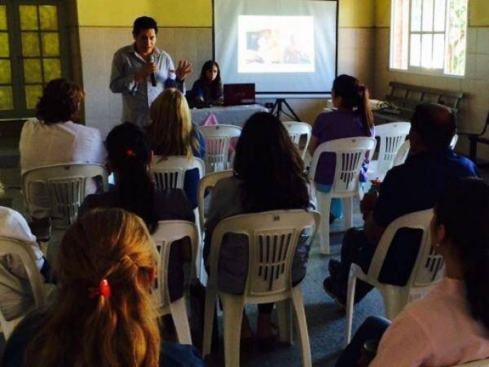 BRINDAN HERRAMIENTAS A CENTROS DE SALUD PARA TRATAR A PACIENTES CON ADICCIONES
