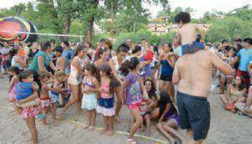 Avil�s: Todos somos partes del �xito tur�stico