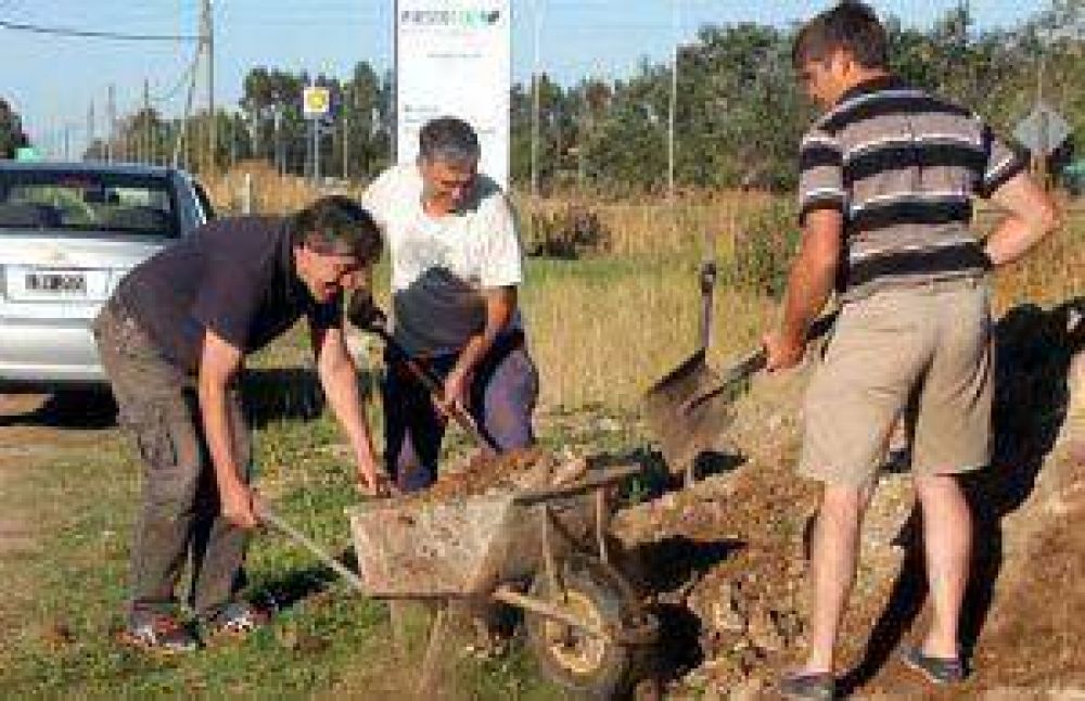Vecinos de la colectora de 228 se quejan por el estado del lugar