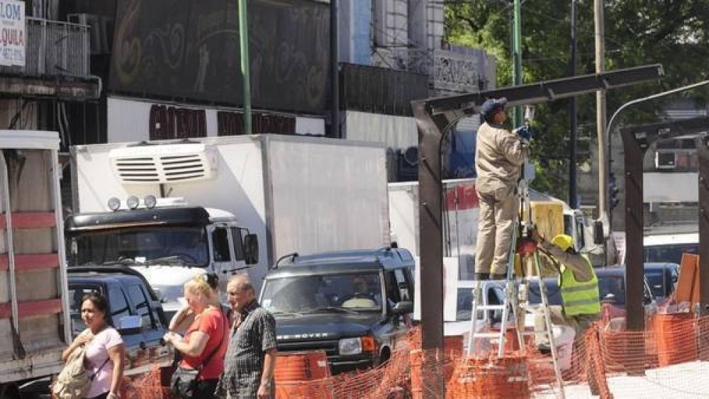 Una suma de obras genera caos en el tr�nsito para cruzar el centro de Pompeya