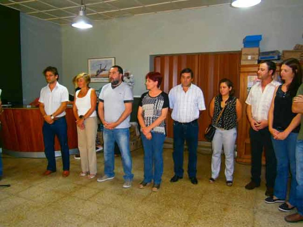 El Gobierno Provincial entreg� beneficios en Alpachiri y Bernasconi