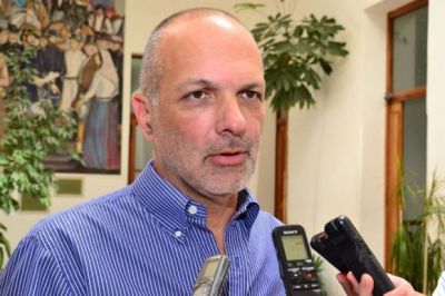Buzzi entrega equipamiento a instituciones deportivas, asociaciones vecinales y escuelas en Comodoro