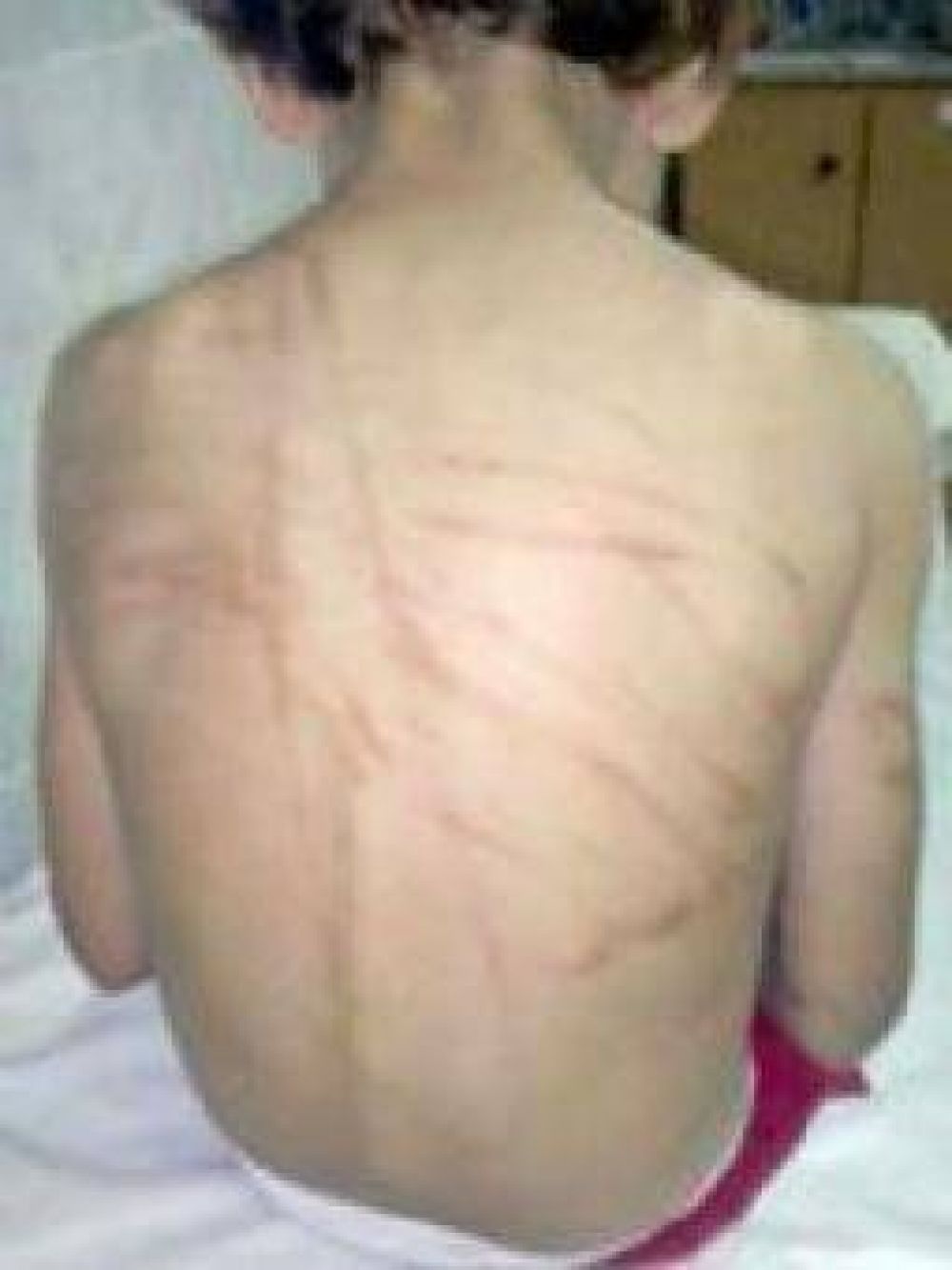Bestia apresada por castigar brutalmente a su hijo de 6 a�os