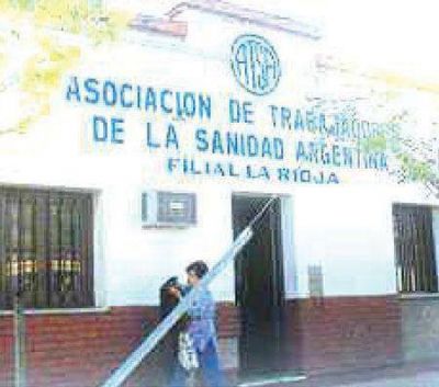 Trabajadores de la Sanidad podr�an suspender guardias