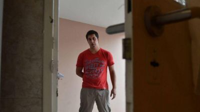 Robaron $ 15 mil, joyas, un grupo electr�geno y hasta la comida de la heladera de una casa