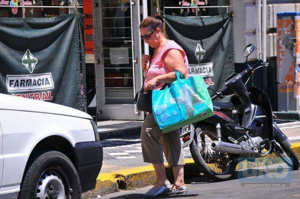 El Ministerio de Salud emiti� recomendaciones para evitar golpes de calor