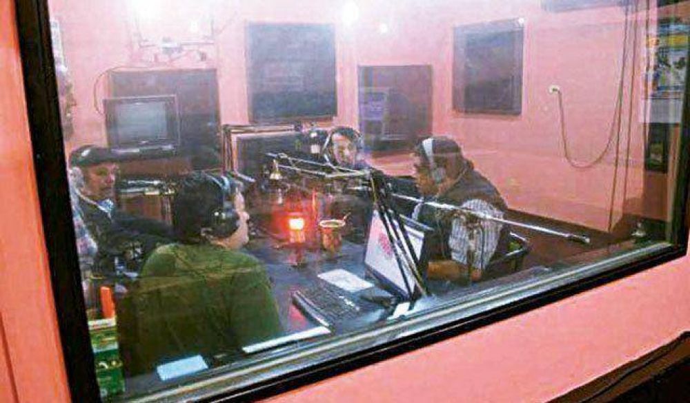 Abren concurso para adjudicar 28 licencias FM en San juan