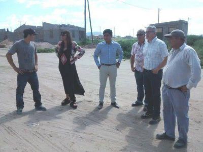 La ministra Lucero visit� las viviendas en construcci�n del barrio Estrella del Sur