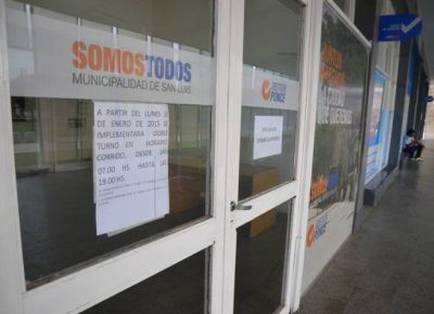 Luego de las quejas, ampliaron el horario para pedir el carnet