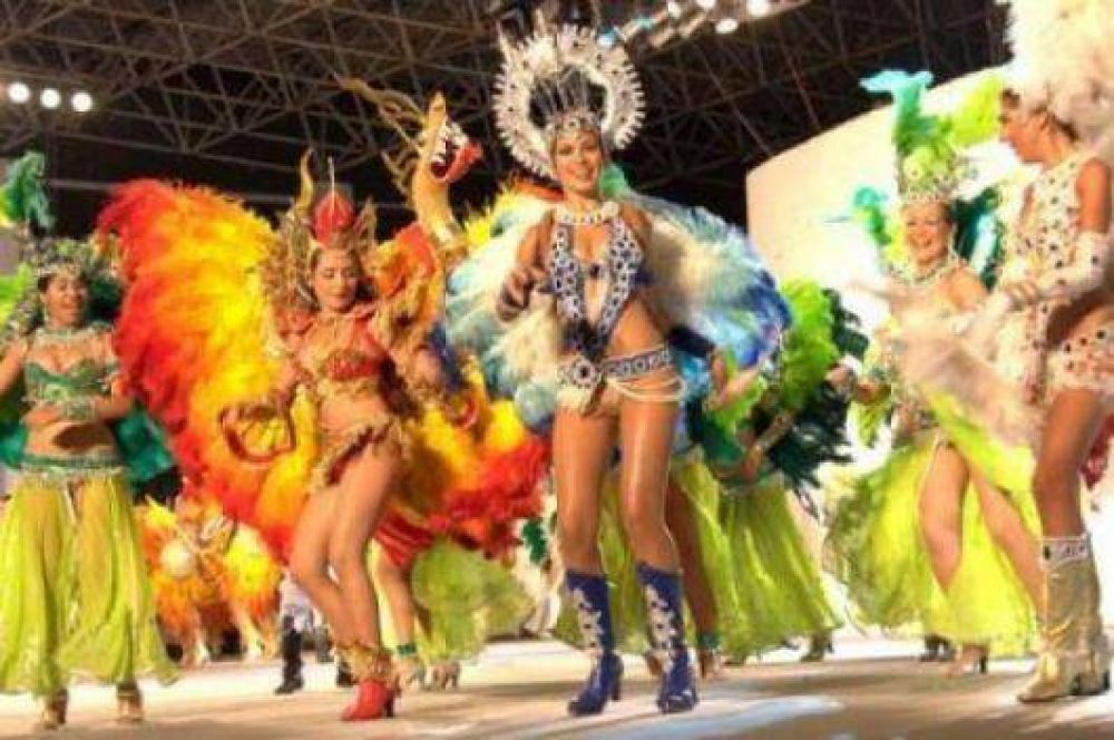 El show de comparsas del d�a mi�rcoles pasa al domingo a las 21 horas