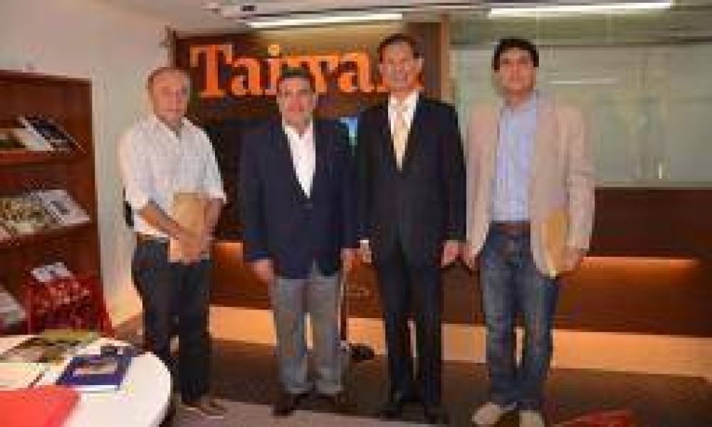 Beder contin�a en Taiw�n buscando lograr un intercambio comercial