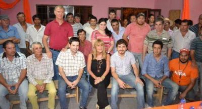 A�da+Bruno present� precandidato en Miraflores