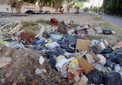 Tras cinco d�as de paro, levantar�n la basura en Plottier 