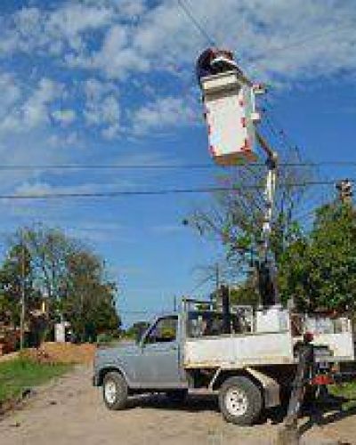La municipalidad capitalina, optimiza los servicios en distintos barrios de la ciudad