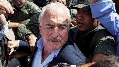 Duro enfrentamiento entre los gobiernos de Venezuela y Colombia por Leopoldo L�pez