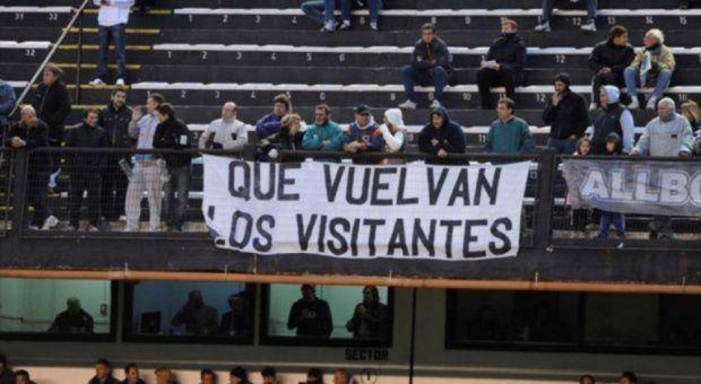Gol de Scioli: A partir del segundo semestre, vuelven los visitantes a las canchas en Provincia