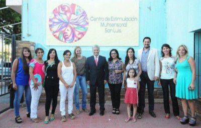 Poggi inaugur� tres nuevas empresas en la ciudad de San Luis