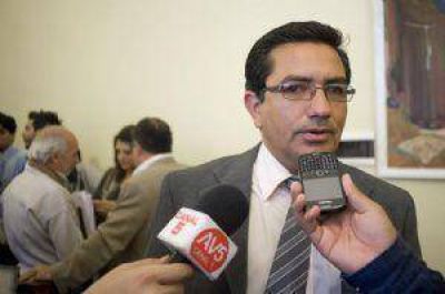 Denuncian venta de entradas 