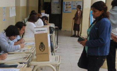 M�s voces de la UCR piden aprobar las Paso