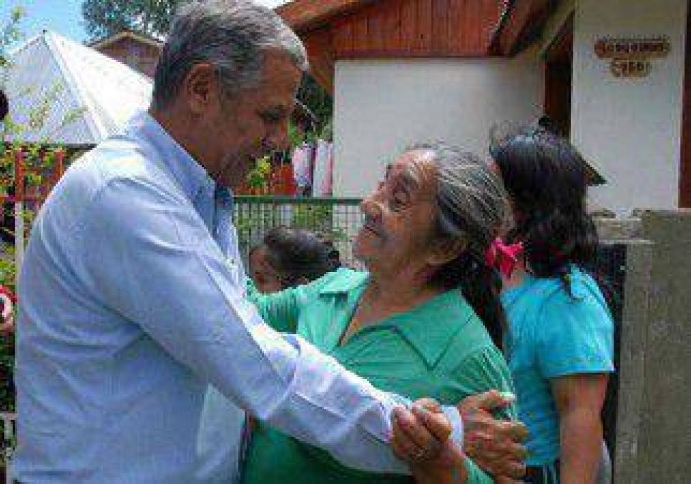 Pechi afirm� que Sapag se hace �el pollito mojado� 