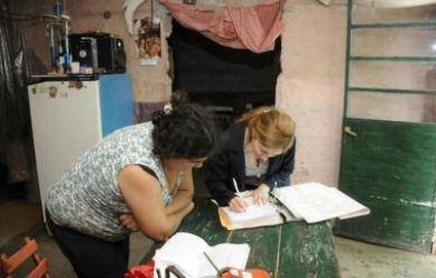 El Municipio censa a m�s de 50 familias del barrio La Esperanza para poder escriturar sus viviendas