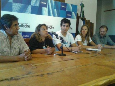 J�venes de Techo reiteran el pedido de donaciones para construir viviendas en el Malvinas y Nahue Hue