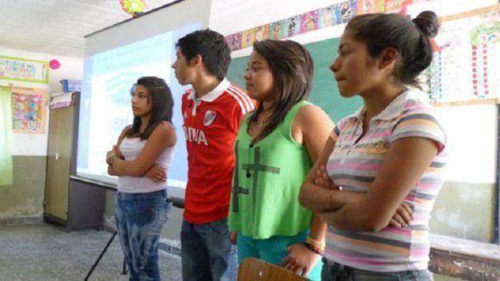 Los chicos de Lomas de Taf� disfrutan de las escuelas de verano