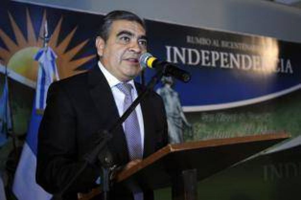El amayismo defendi� su �pacto social�, que ma�ana quedar� firme