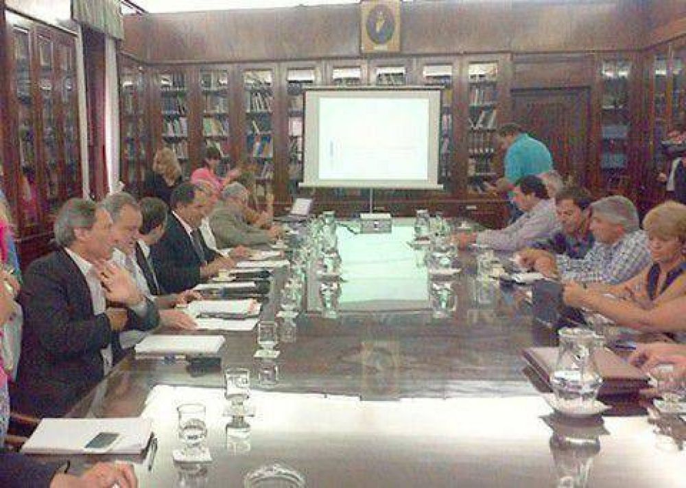 A diferencia del pasado a�o, docentes no aceptar�n un aumento en tramos 