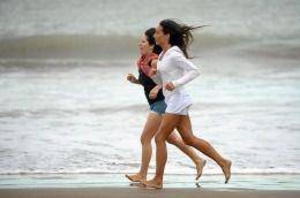 Con 22 grados, Mar del Plata se prepara para el recambio tur�stico