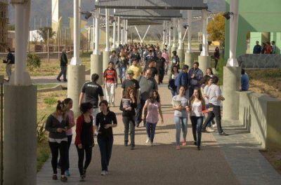 El 9 de febrero iniciar� el curso de ingreso en la ULP