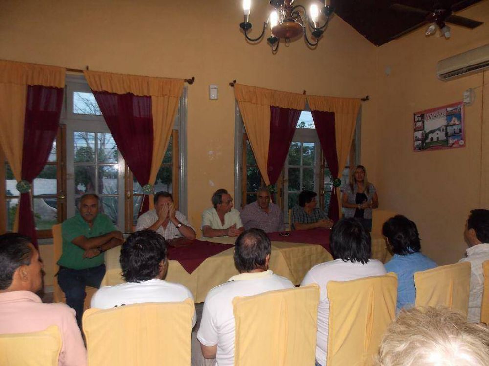 La mesa pol�tica del FPV de Andalgal� se reuni� con Corpacci