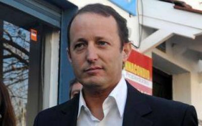 Lomas de Zamora: Insaurralde no fue a la cumbre del FPV que apoy� a Cristina