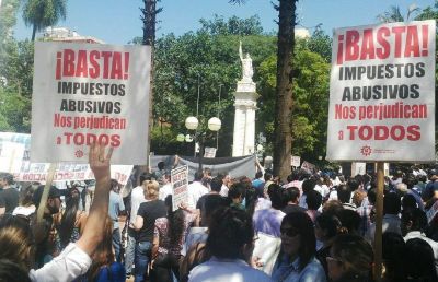 Comerciantes esperan llegar a un acuerdo por el �impuestazo�