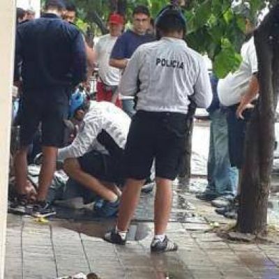 Dos detenidos tras frustado robo a tiros a una joyer�a