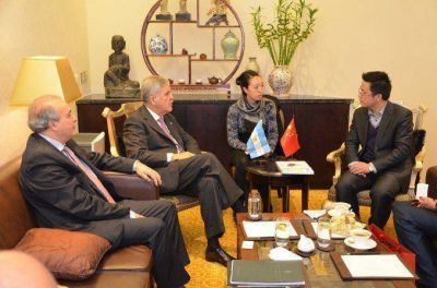 De Vido viaj� a China para profundizar los lazos comerciales