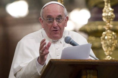 Papa Francisco: �Por el dios dinero se vende hasta la propia madre: la madre tierra�