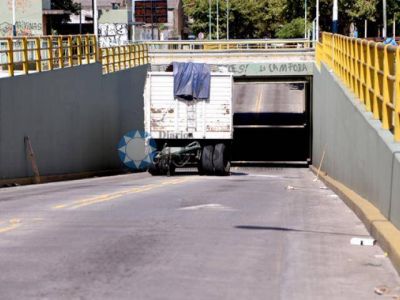 Atrapado en el paso bajov�as