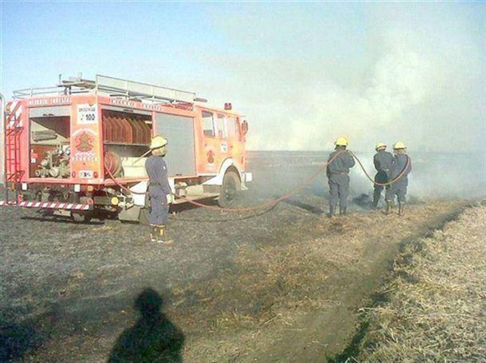 Incendio en un monte de un predio rural