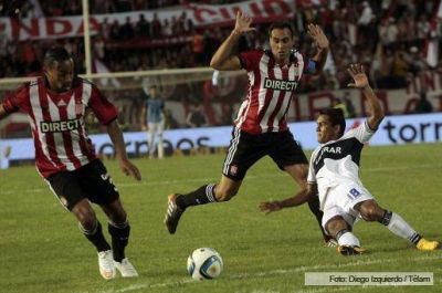 Estudiantes le gan� por penales a Gimnasia, en el primer cl�sico del a�o