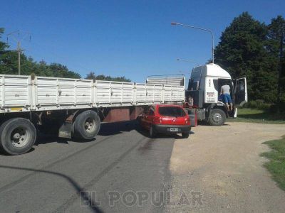 Violento choque en la Autopista Fortabat