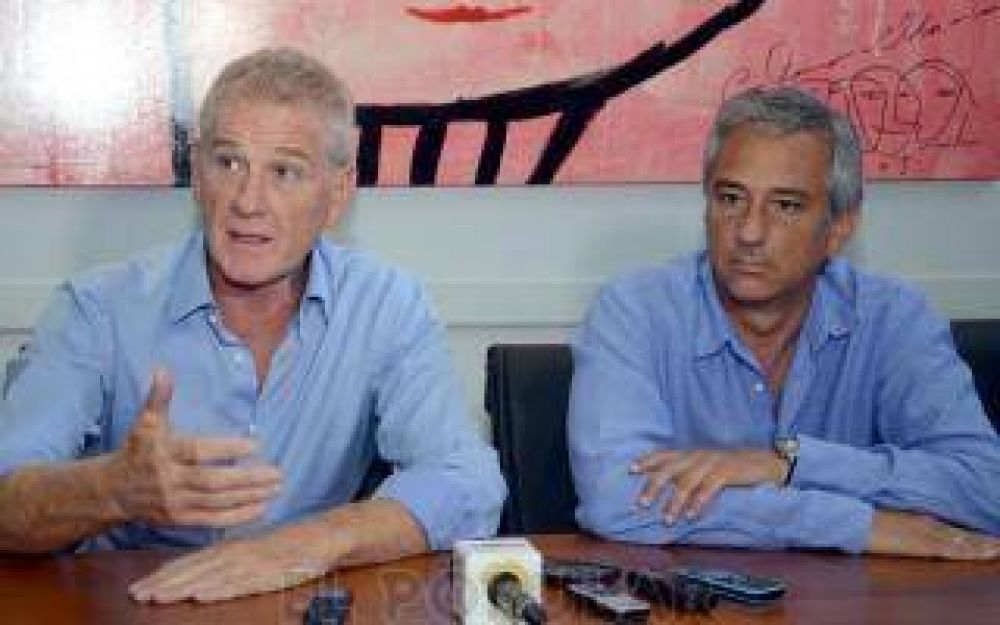 De Narv�ez carg� contra Scioli en su visita a Olavarr�a