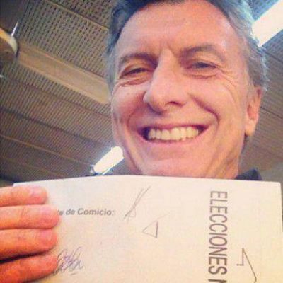 UNEN junta firmas en contra del voto electr�nico